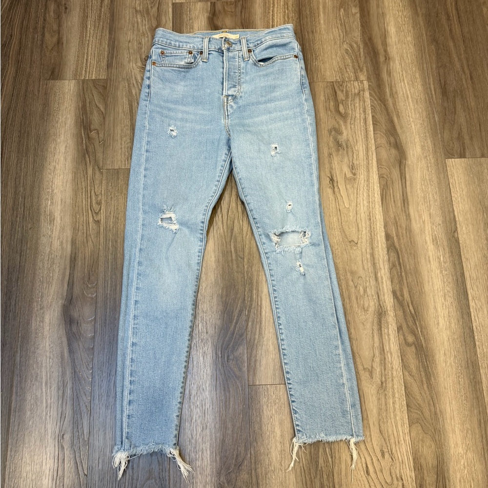 Levi’s Wedgie Skinny Jeans size 27